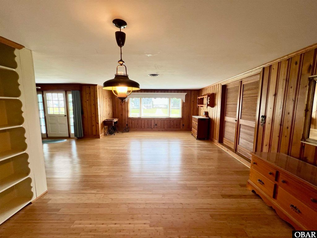 Image 11 of property listing at 5689 Old Ferry Dock Road, Manns Harbor, NC 27953