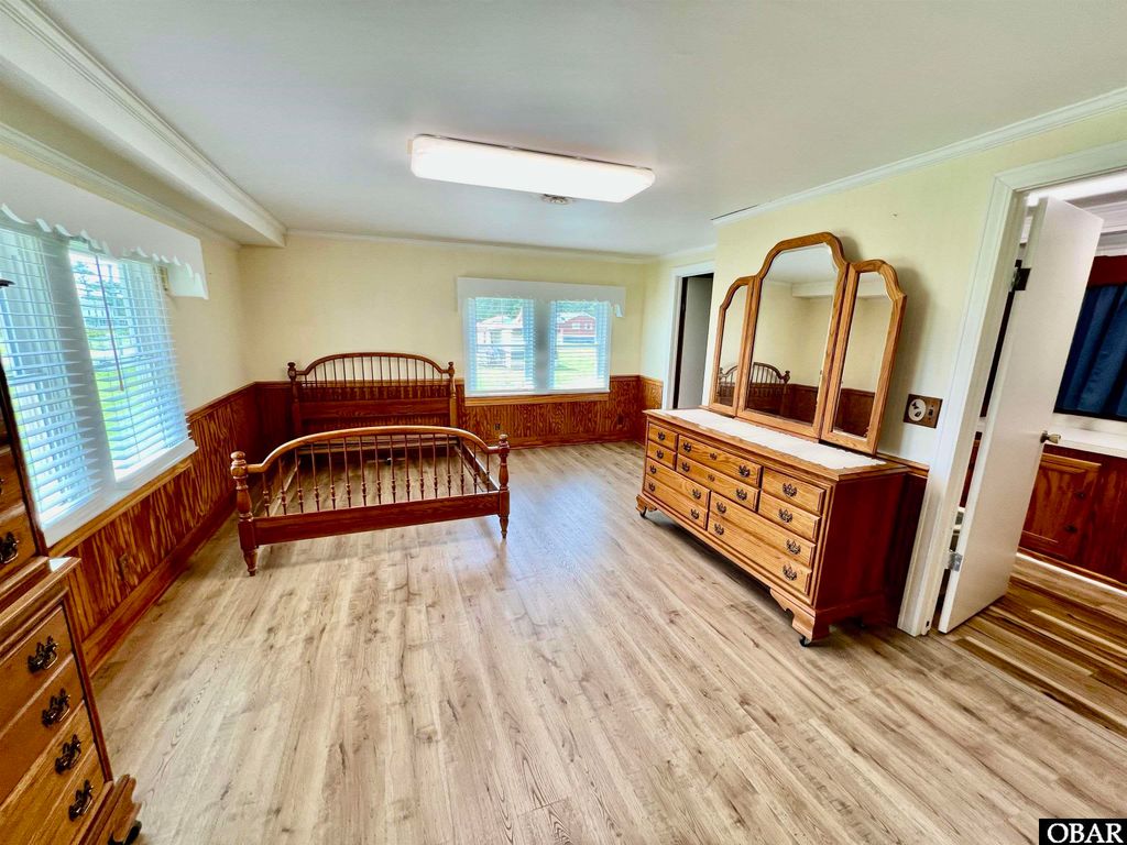 Image 12 of property listing at 5689 Old Ferry Dock Road, Manns Harbor, NC 27953