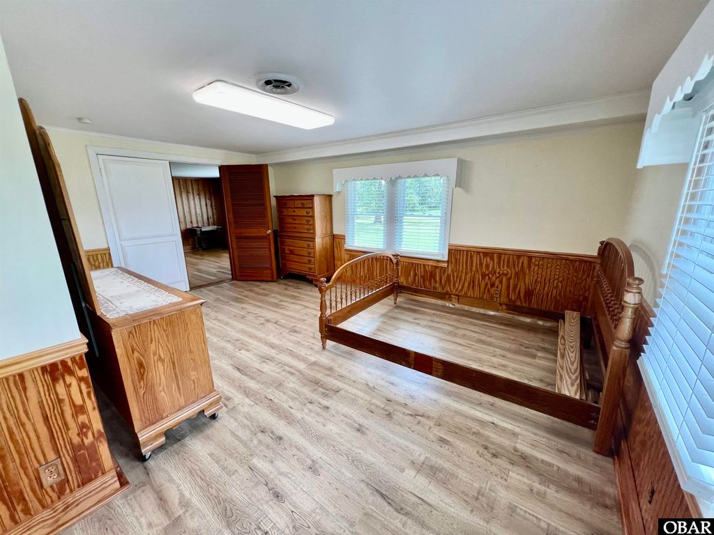 Image 13 of property listing at 5689 Old Ferry Dock Road, Manns Harbor, NC 27953