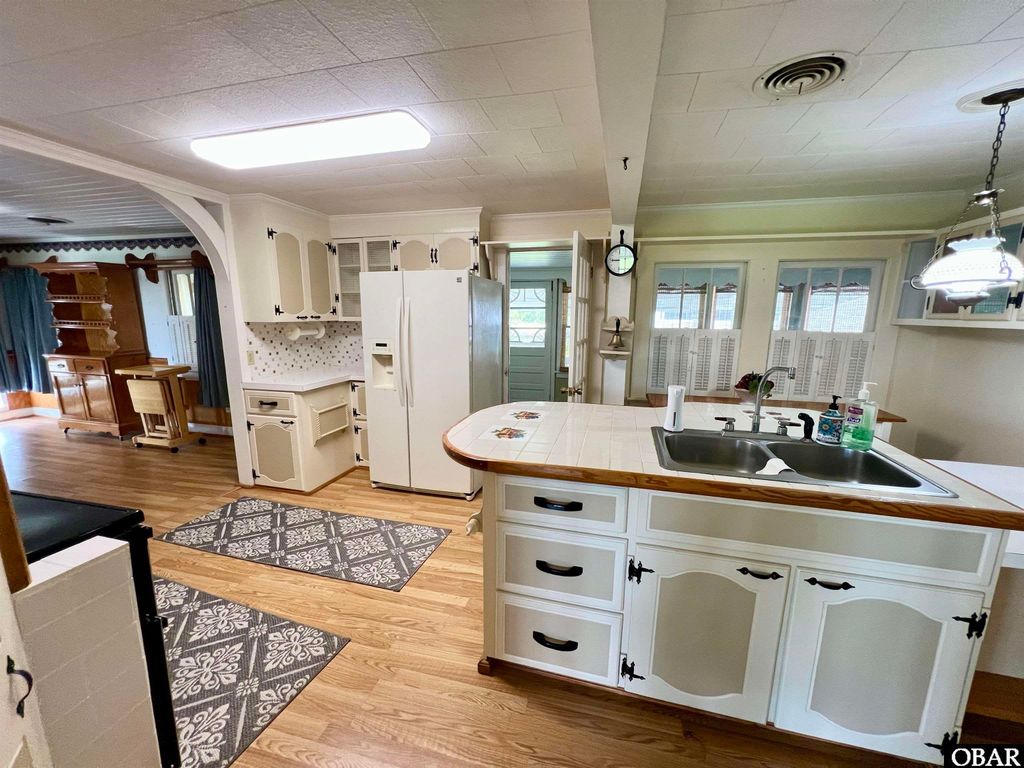 Image 21 of property listing at 5689 Old Ferry Dock Road, Manns Harbor, NC 27953