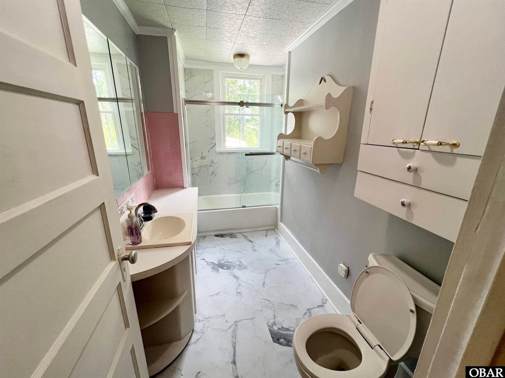 Image 24 of property listing at 5689 Old Ferry Dock Road, Manns Harbor, NC 27953
