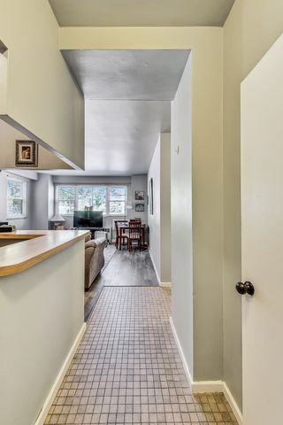 2909 N Sheridan Road 114, Chicago, IL 60657