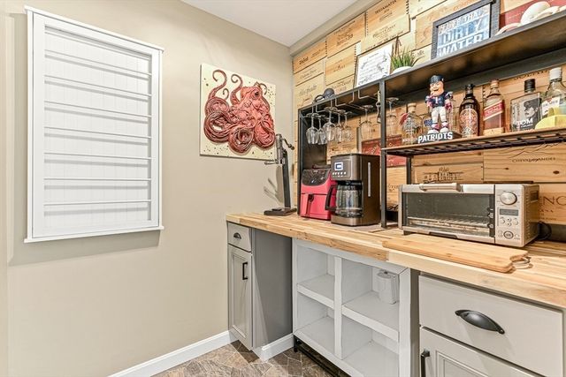 357 Commercial St 121, Boston, MA 02109