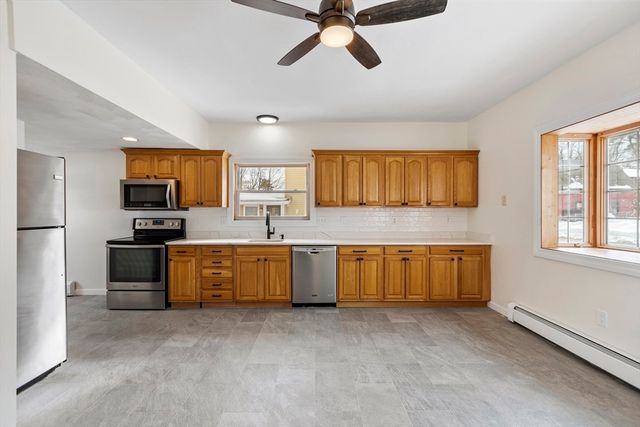 10 Barber St, Medway, MA 02053