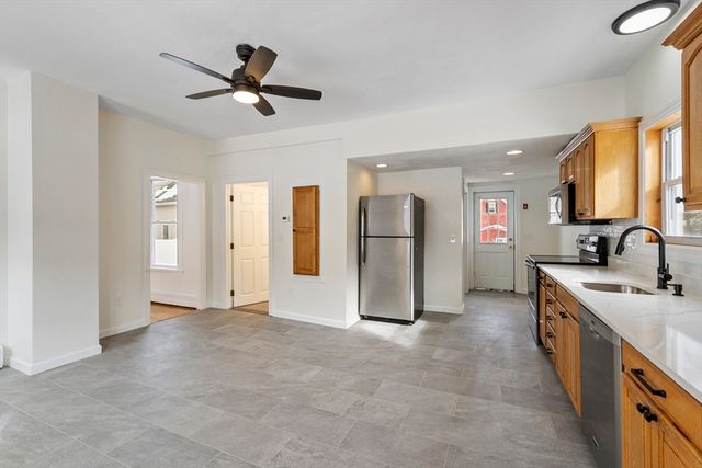 10 Barber St, Medway, MA 02053