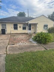 5417 Doulton Drive, Houston, TX 77033