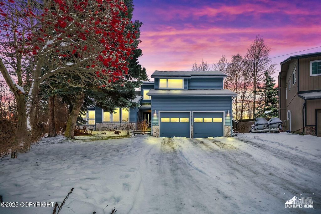 4301 Seeley Circle, Anchorage, AK 99502