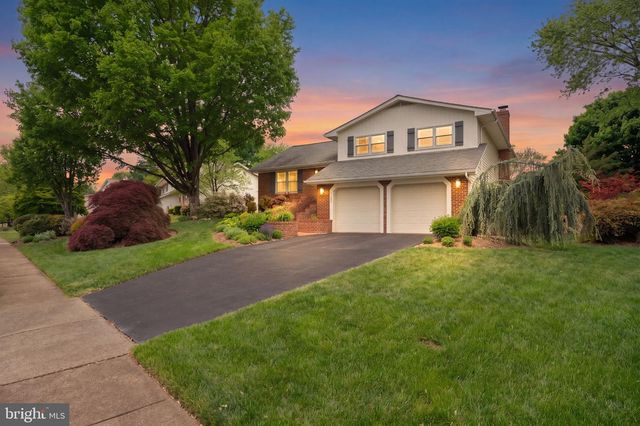 3204 ALLNESS LN, Herndon, VA 20171