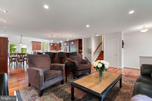 3204 ALLNESS LN, Herndon, VA 20171