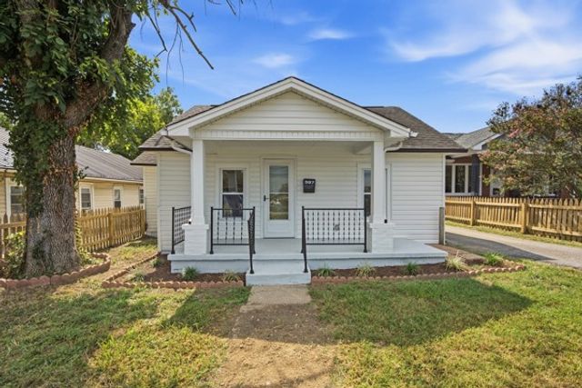 597 Long Hollow Pike, Gallatin, TN 37066