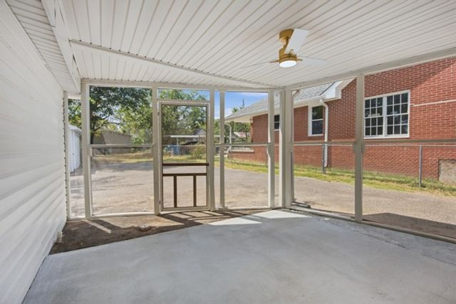 597 Long Hollow Pike, Gallatin, TN 37066