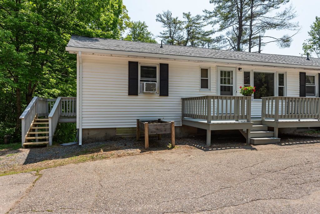108 Cherry Valley Rd Apt 3, Gilford, NH 03249