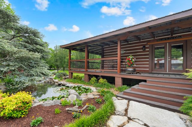 990 Bugscuffle Rd, Wartrace, TN 37183