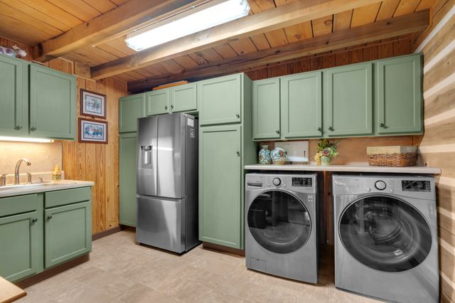 990 Bugscuffle Rd, Wartrace, TN 37183