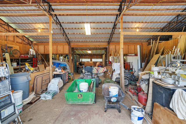 990 Bugscuffle Rd, Wartrace, TN 37183