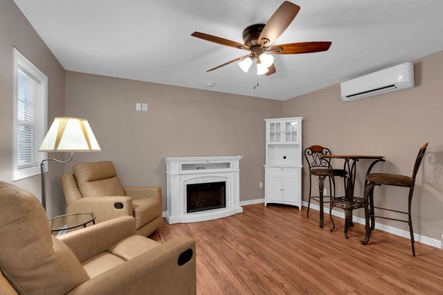 990 Bugscuffle Rd, Wartrace, TN 37183