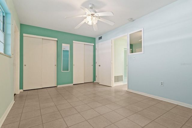 5850 21ST STREET N 4, St Petersburg, FL 33714