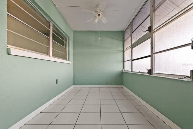 5850 21ST STREET N 4, St Petersburg, FL 33714