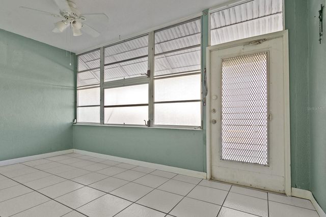 5850 21ST STREET N 4, St Petersburg, FL 33714