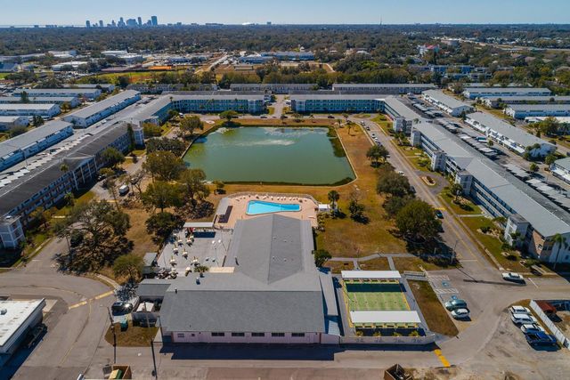 5850 21ST STREET N 4, St Petersburg, FL 33714