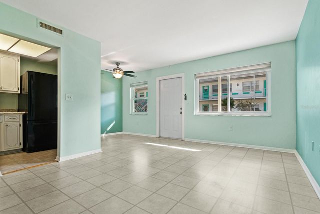 5850 21ST STREET N 4, St Petersburg, FL 33714