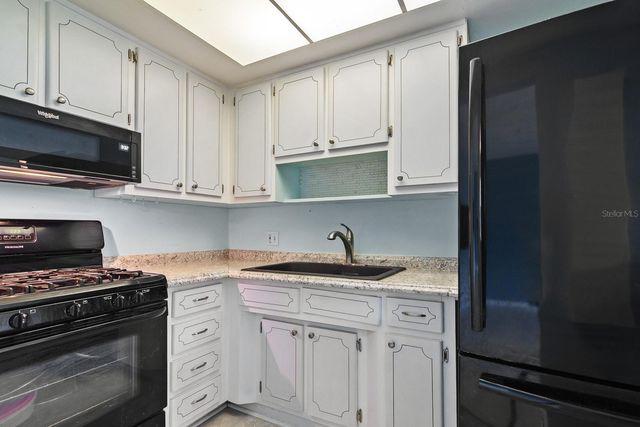 5850 21ST STREET N 4, St Petersburg, FL 33714