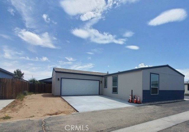 21621 Sandia Road 138, Apple Valley, CA 92308