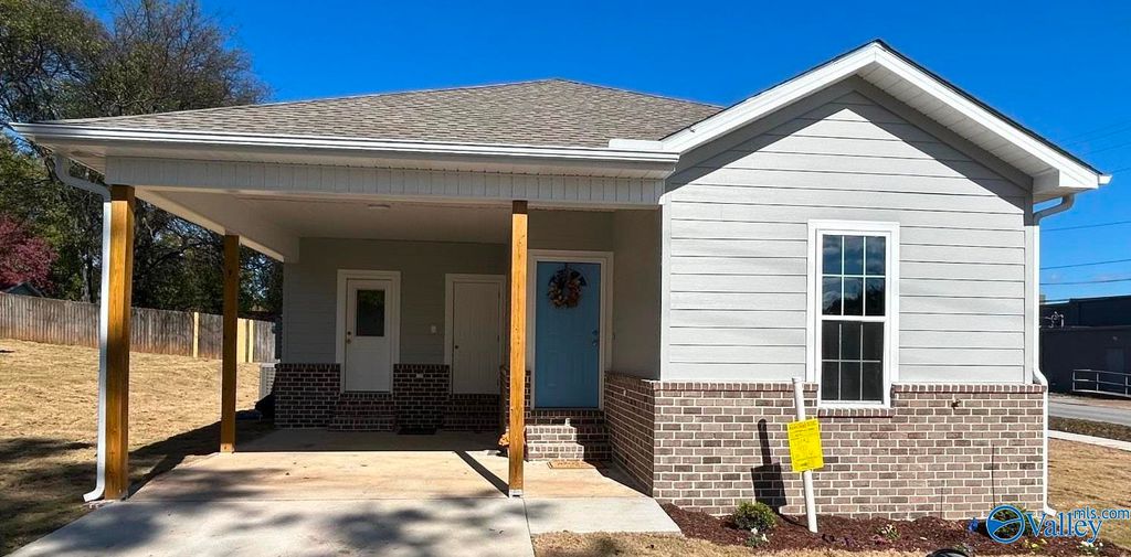 400 W Lee Street, Athens, AL 35611