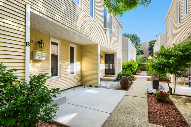 4647 N Kenmore Avenue B, Chicago, IL 60640