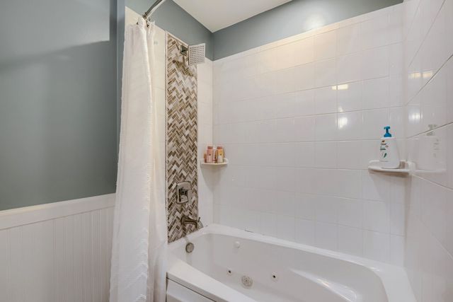 4647 N Kenmore Avenue B, Chicago, IL 60640