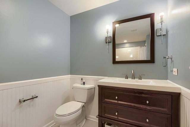 4647 N Kenmore Avenue B, Chicago, IL 60640