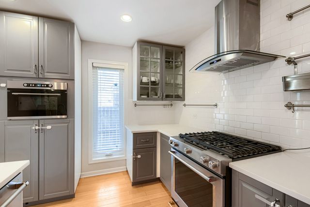 4647 N Kenmore Avenue B, Chicago, IL 60640
