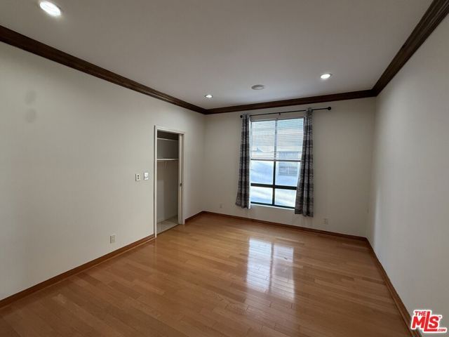 450 N Oakhurst Drive 304, Beverly Hills, CA 90210