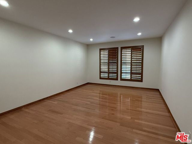 450 N Oakhurst Drive 304, Beverly Hills, CA 90210