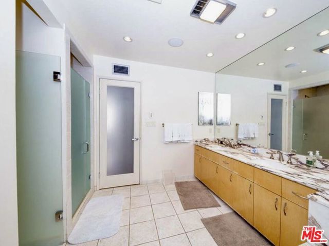 450 N Oakhurst Drive 304, Beverly Hills, CA 90210