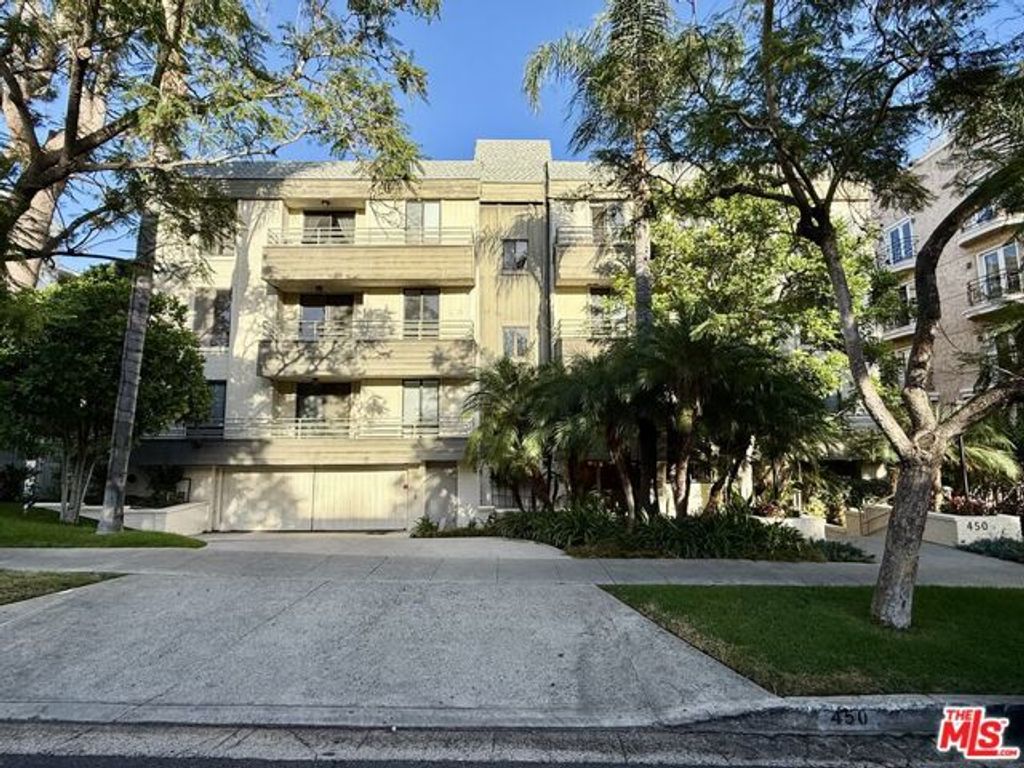 450 N Oakhurst Drive 304, Beverly Hills, CA 90210