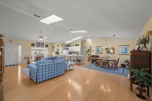 2245 E MARCIA STREET, Inverness, FL 34453