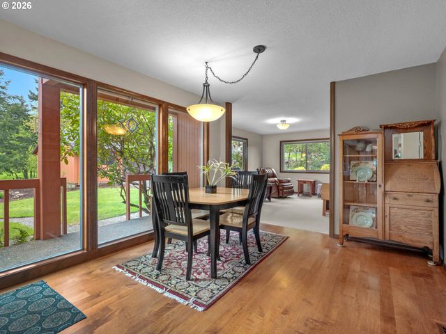10647 Nw BROOKS Rd, Portland, OR 97231