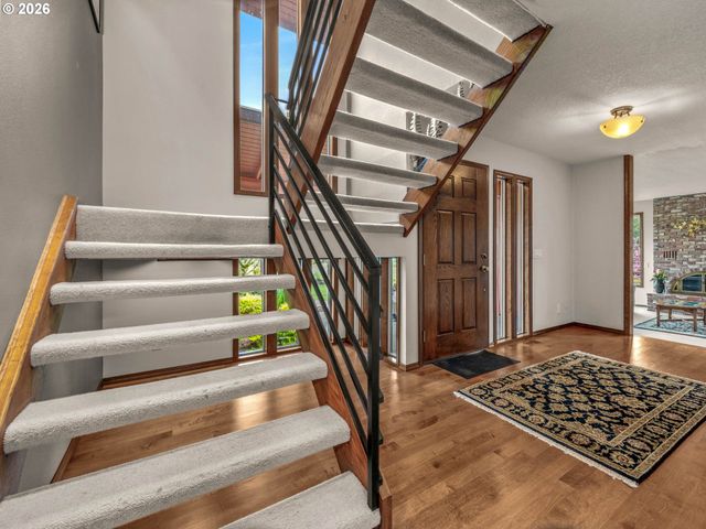 10647 Nw BROOKS Rd, Portland, OR 97231