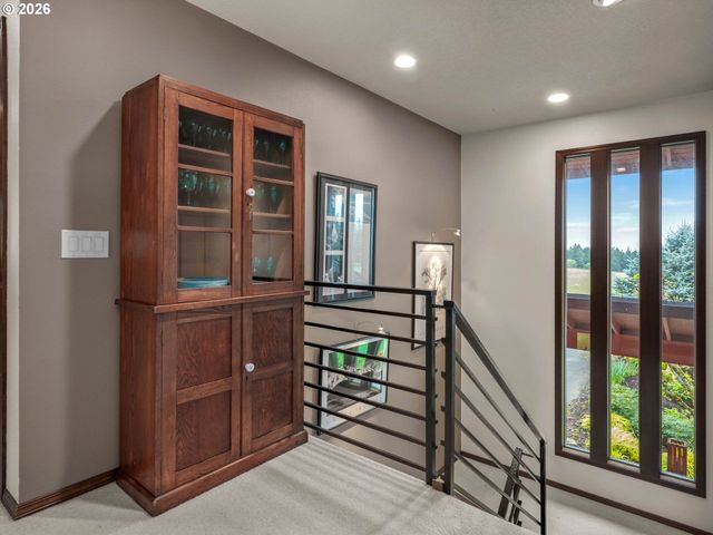 10647 Nw BROOKS Rd, Portland, OR 97231