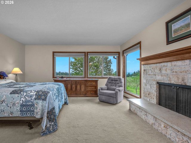 10647 Nw BROOKS Rd, Portland, OR 97231