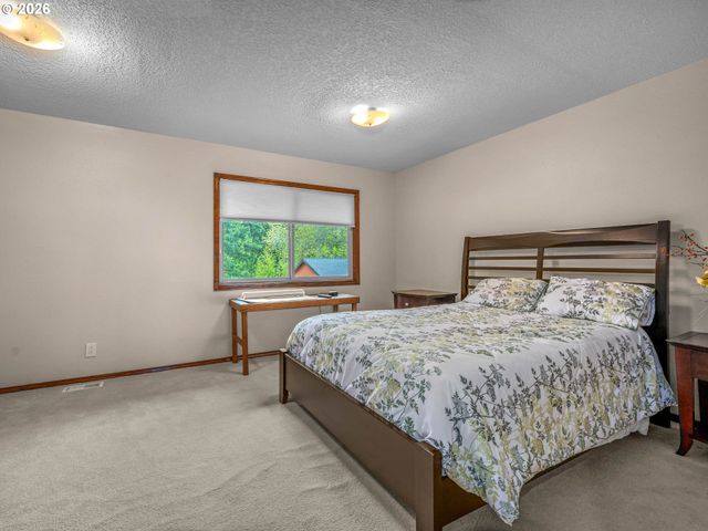 10647 Nw BROOKS Rd, Portland, OR 97231