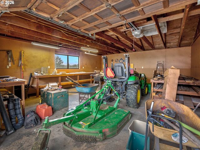 10647 Nw BROOKS Rd, Portland, OR 97231