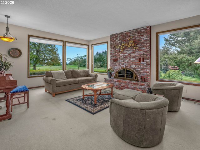 10647 Nw BROOKS Rd, Portland, OR 97231