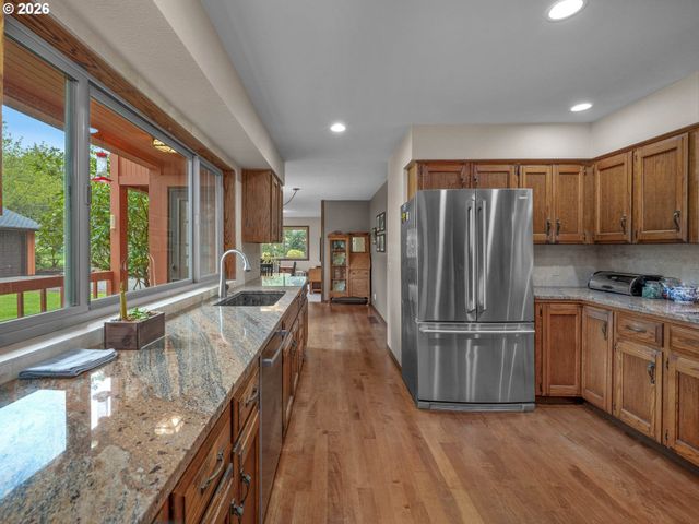 10647 Nw BROOKS Rd, Portland, OR 97231