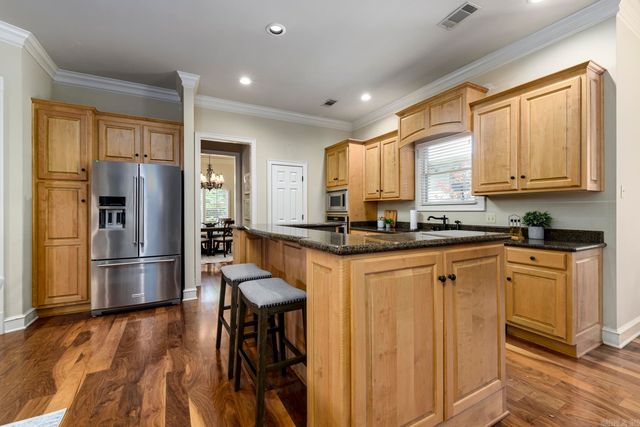 61 QUERCUS Circle, Little Rock, AR 72223