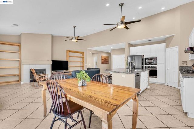 692 Canmore Ct, Brentwood, CA 94513