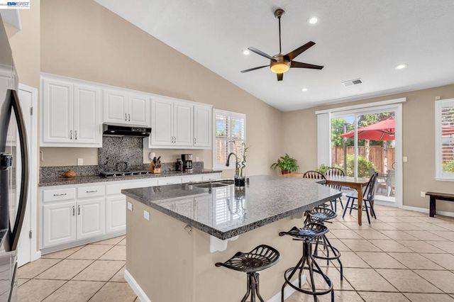 692 Canmore Ct, Brentwood, CA 94513