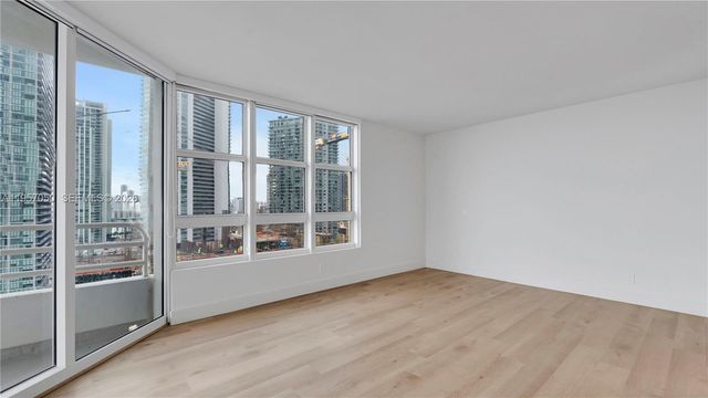 555 NE 34th St 701, Miami, FL 33137