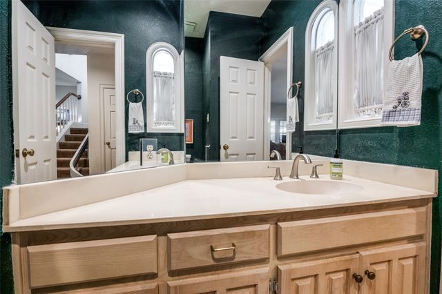 4711 N O Connor Road, Irving, TX 75062